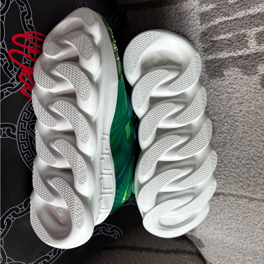 Versace x Concept chain reaction sneakers medusa greca green emerald 37.5 NWT - Picture 9 of 16